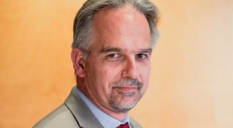Dr David Nicholl